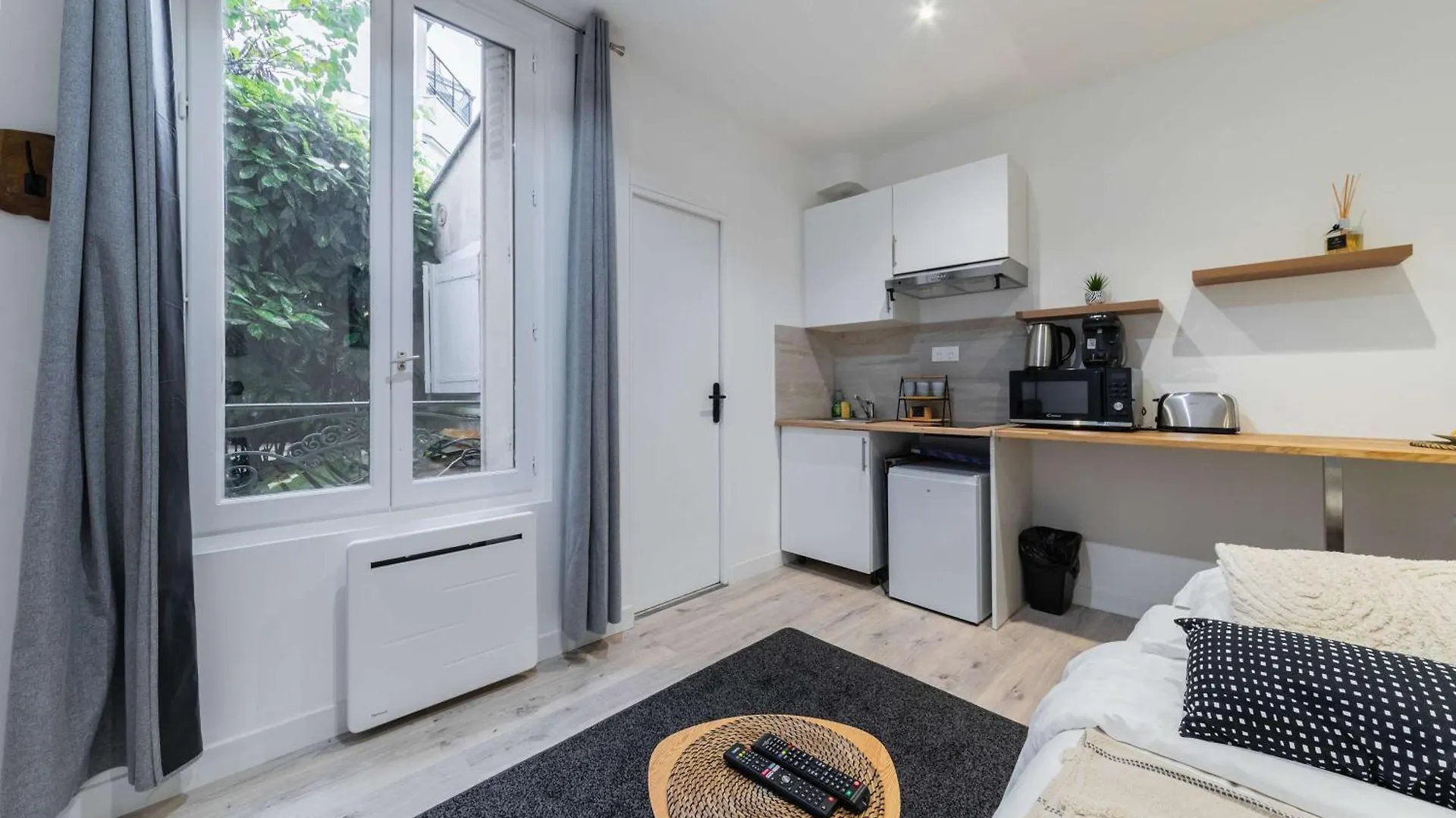 Zzz Dufresnes * Париж
